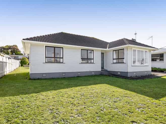 10 Ramanui Avenue, Hawera