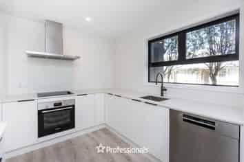 12D Marion Street, Silverstream