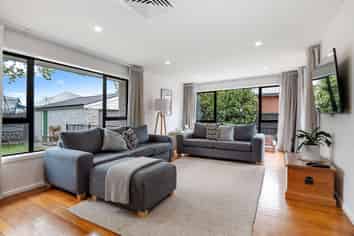 53 Woodbury Street, Russley
