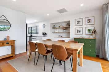 53 Woodbury Street, Russley