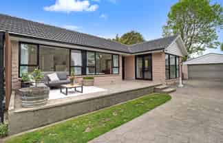 53 Woodbury Street, Russley