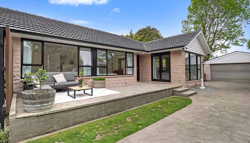 53 Woodbury Street, Russley