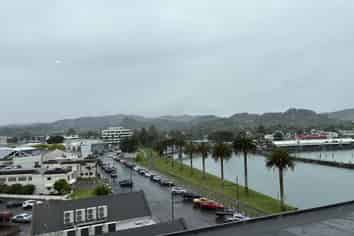 403/4 Reads Quay , Gisborne