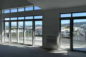403/4 Reads Quay , Gisborne