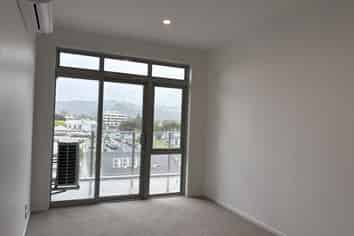 403/4 Reads Quay , Gisborne