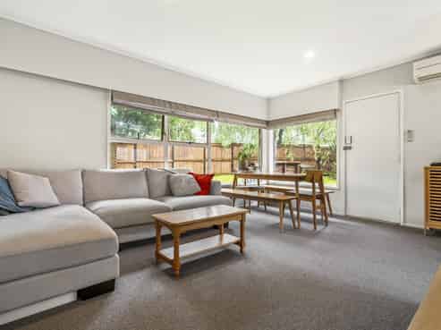 2/110 Monarch Avenue, Hillcrest