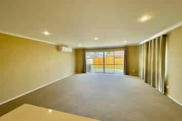 33 Janway Avenue, Flat Bush