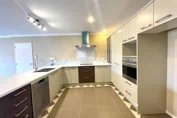 33 Janway Avenue, Flat Bush