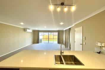 33 Janway Avenue, Flat Bush