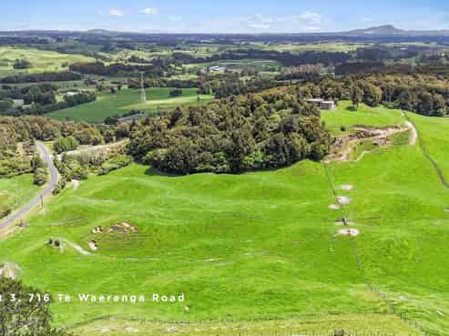 714-716 Te Waerenga Road, Hamurana