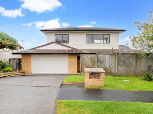 6  Majesty Place, Half Moon Bay