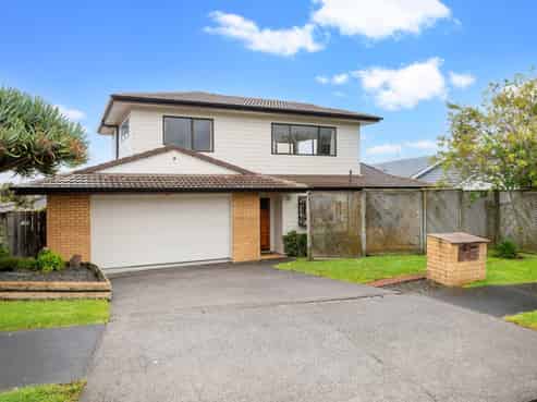 6  Majesty Place, Half Moon Bay