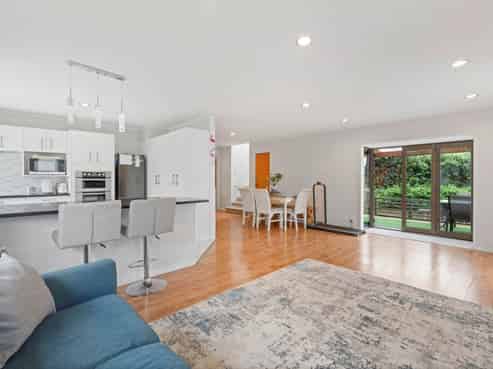 6  Majesty Place, Half Moon Bay