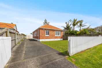 62 Parkinson Avenue, Mount Roskill