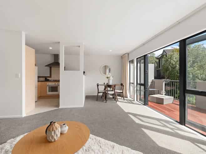 1/19 Langana Avenue, Browns Bay