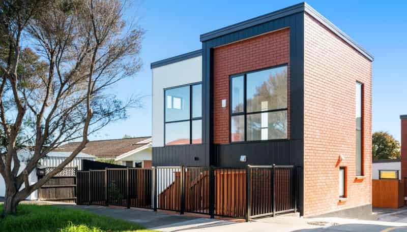 8/95 Walker Road, Point Chevalier