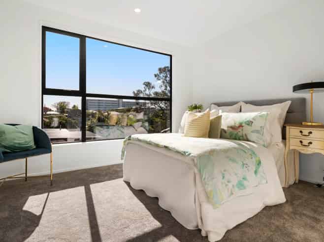 8/95 Walker Road, Point Chevalier