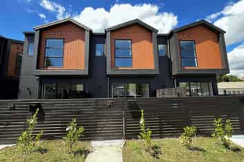 2D Wood Avenue, Howick