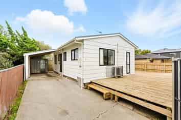 518B Tremaine Avenue, Takaro