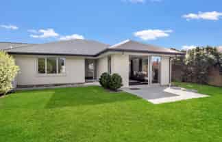 14 Saint Adela Place, Woolston