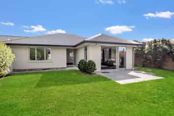 14 Saint Adela Place, Woolston