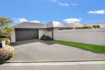 14 Saint Adela Place, Woolston