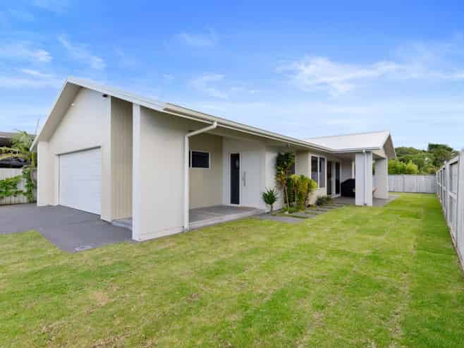 63 Awatira Drive, Papamoa