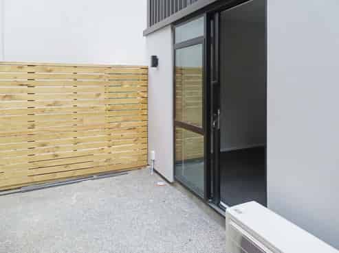 B/42 Dudley Street, Belmont