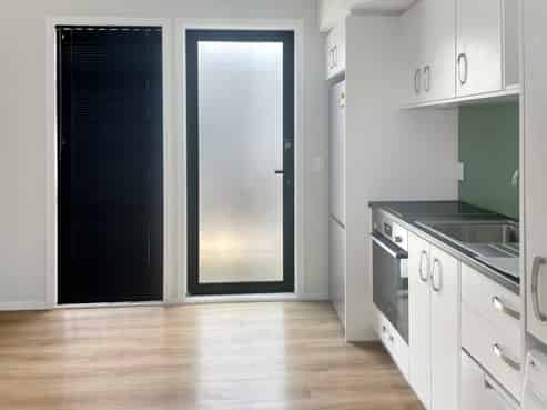 B/42 Dudley Street, Belmont