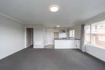 1/2 Ruakiwi Road, Hamilton Lake
