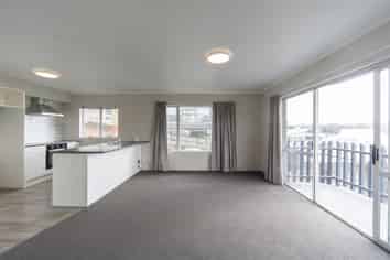 1/2 Ruakiwi Road, Hamilton Lake