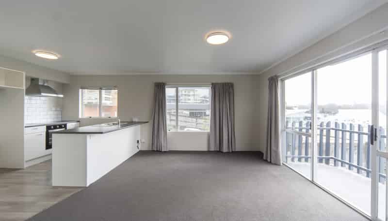 1/2 Ruakiwi Road, Hamilton Lake