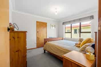 12 Cox Road, Rotoorangi