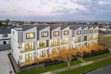 Lot 8/ 2 Hyde Street, Manurewa East