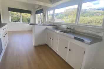 4 Arapiki Road, Stoke