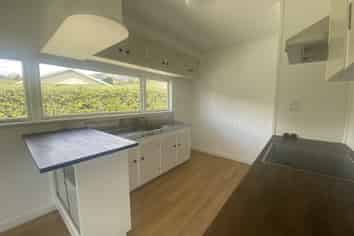 4 Arapiki Road, Stoke
