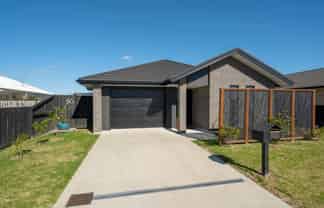 11 Eastbank Drive, Katikati