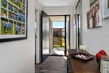 11 Eastbank Drive, Katikati