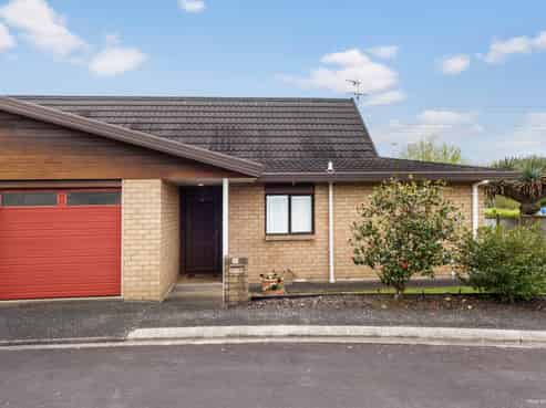 31/18 Williams Road, Hobsonville