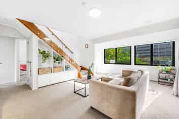 10A Birman Close, Half Moon Bay