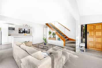 10A Birman Close, Half Moon Bay