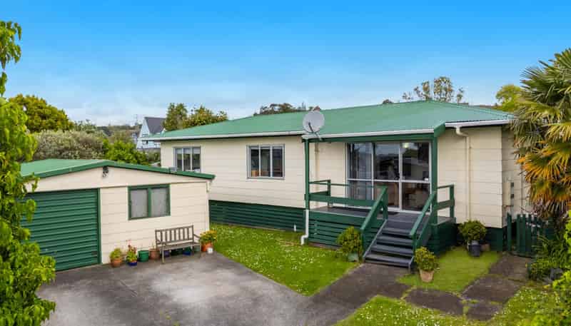 7  Oreti Place, Clover Park