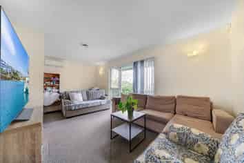 7  Oreti Place, Clover Park
