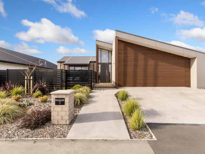 3 Picadilly Avenue, Casebrook