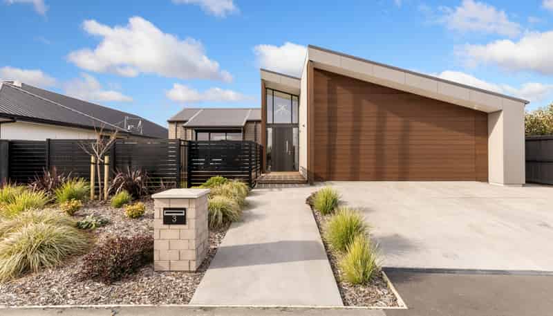 3 Picadilly Avenue, Casebrook