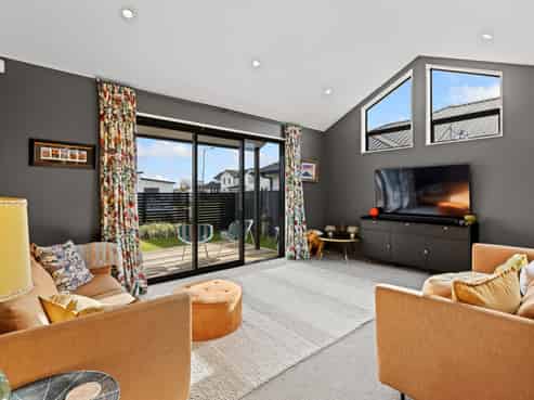 3 Picadilly Avenue, Casebrook