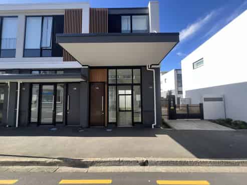 Studio Work Space - Central Location