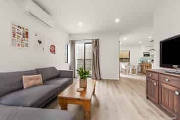 22B Batkin Road, New Windsor