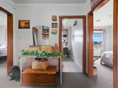 260 Waterloo Road, Hornby