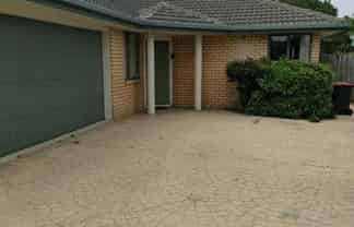 14 Iroquois Place, Wigram